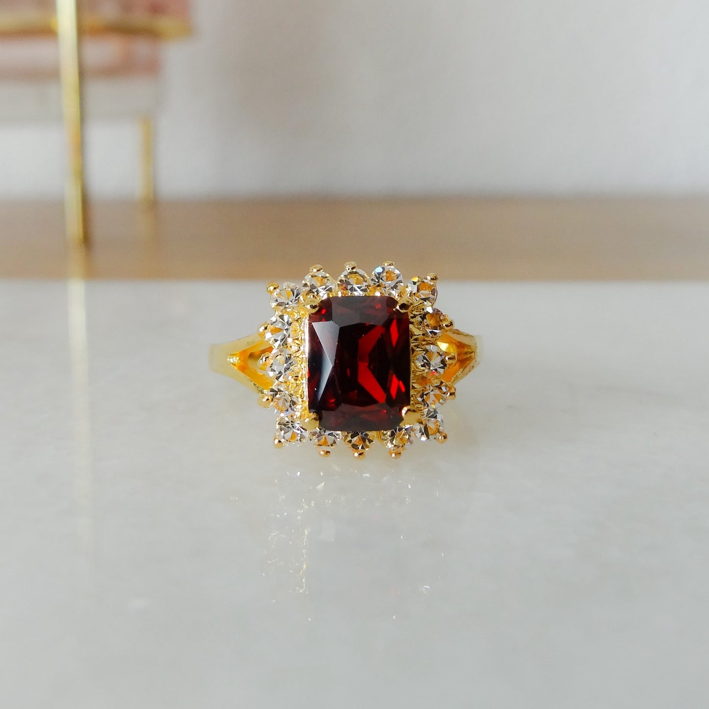 Riya | Cluster ring garnet